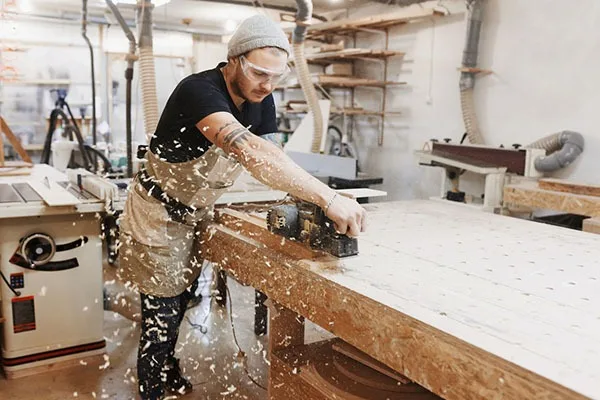 Atelier de menuiserie bois – évaluation des risques professionnels